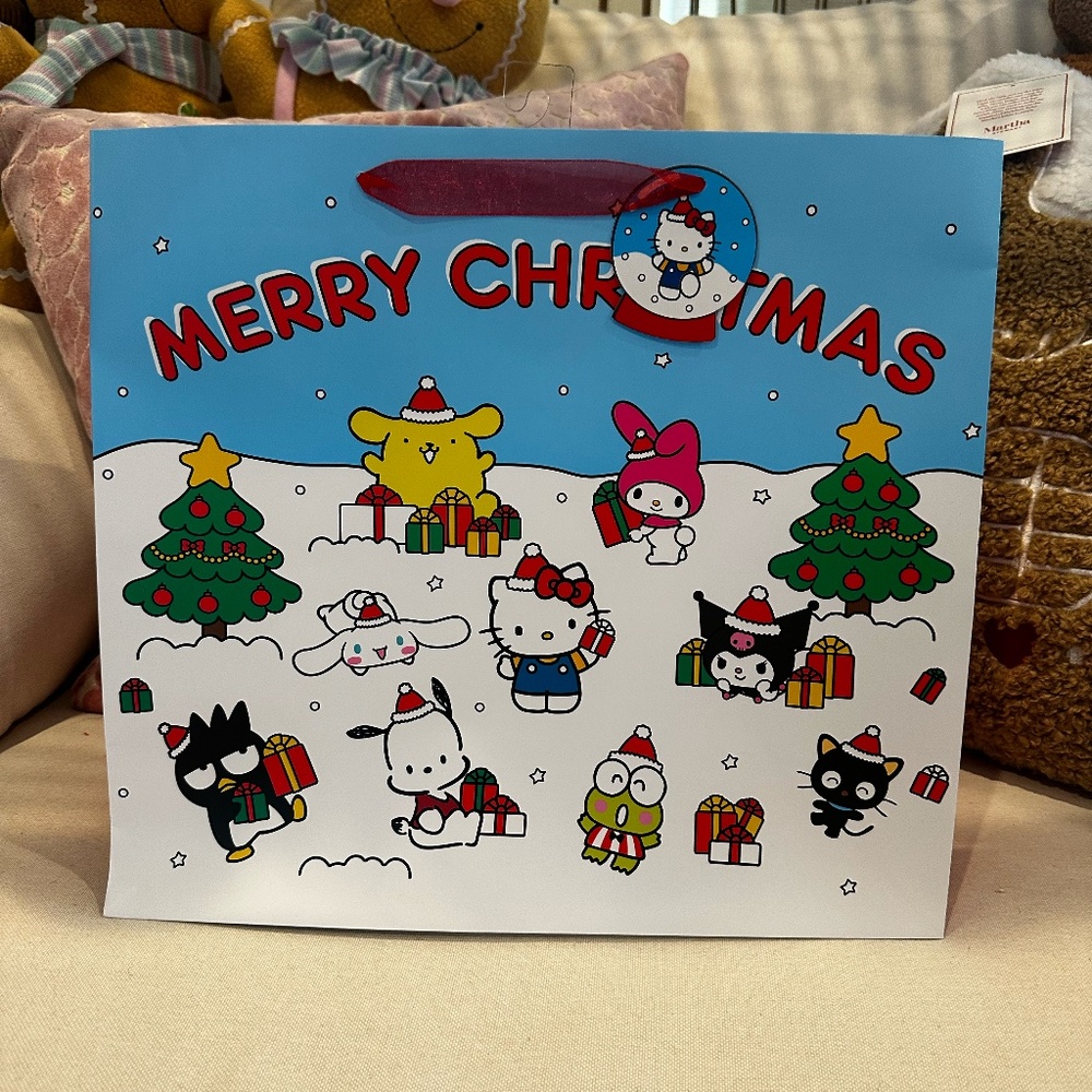 Hello Kitty & friends Sanrio gift bag present large Christmas Holiday